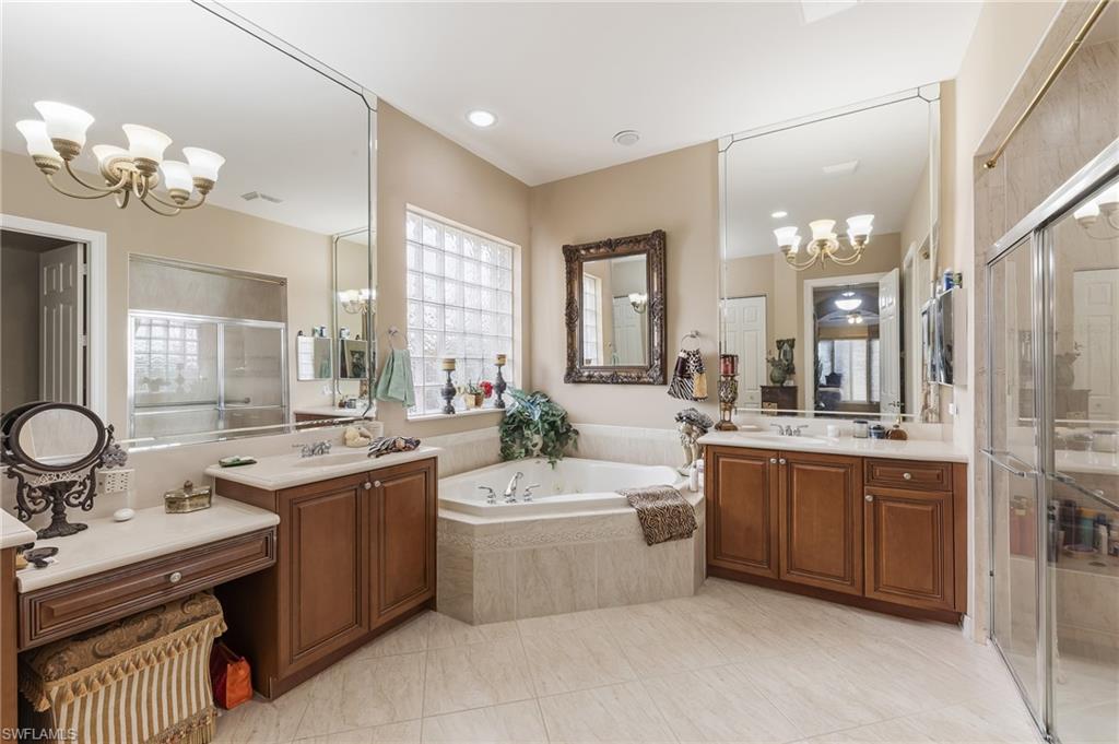 SATURNIA LAKES - Residential