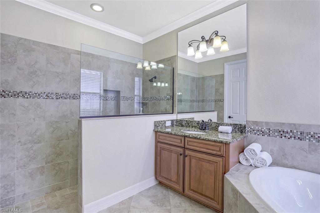 PAVIA - Residential Lease