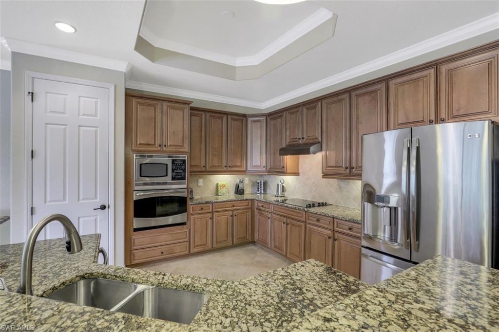 PAVIA - Residential Lease