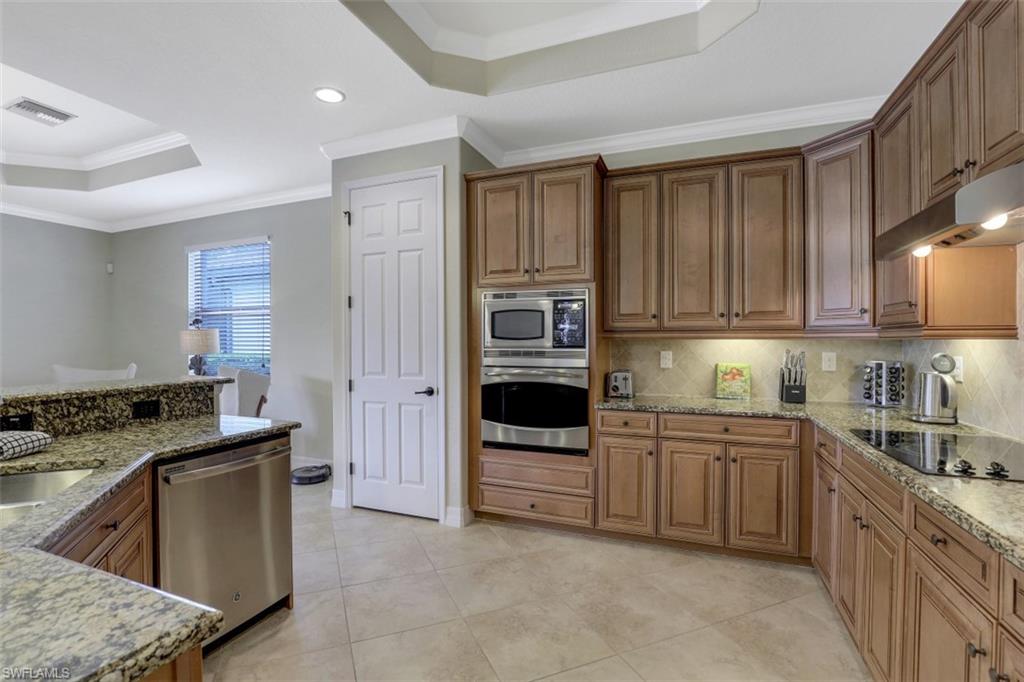 PAVIA - Residential Lease