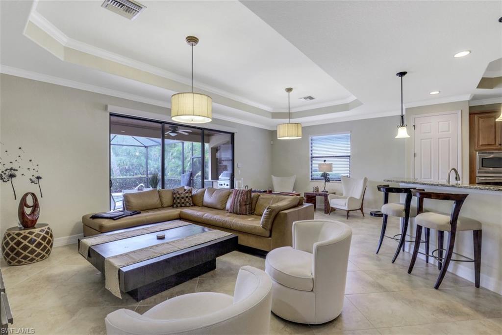 PAVIA - Residential Lease