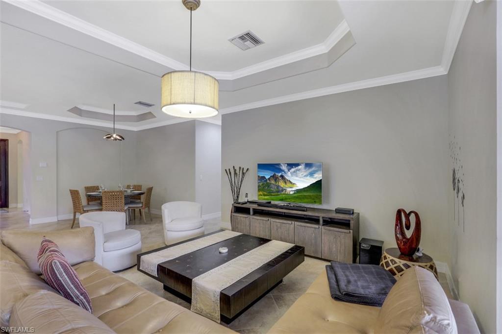 PAVIA - Residential Lease