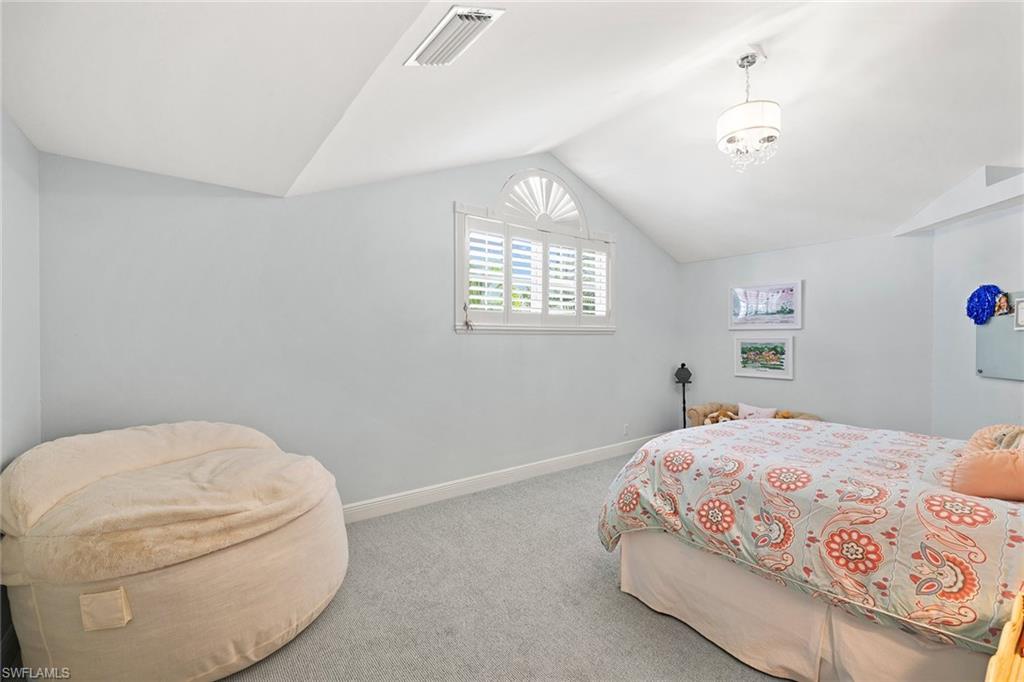 PINE RIDGE - Residential