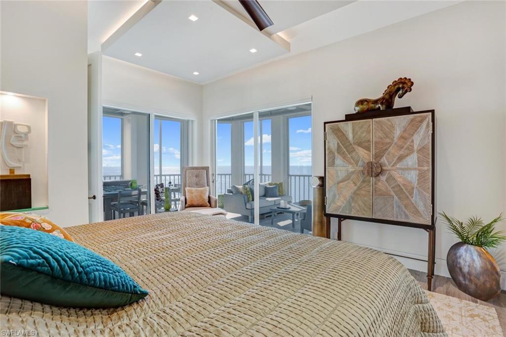 BAREFOOT BEACH CLUB - Residential Lease