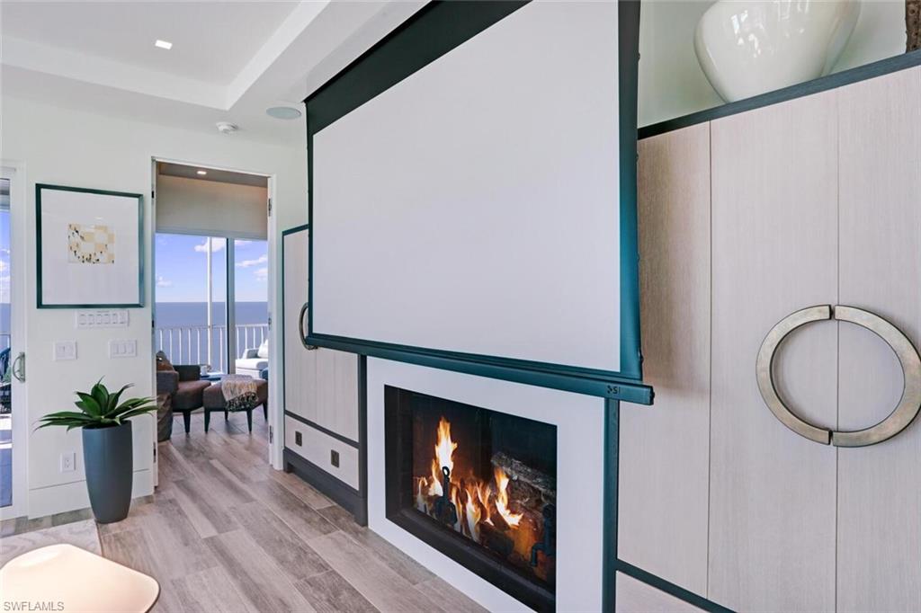 BAREFOOT BEACH CLUB - Residential Lease