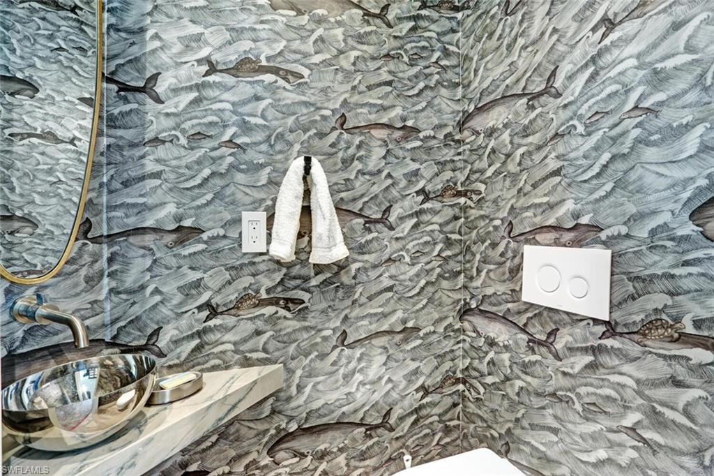BAREFOOT BEACH CLUB - Residential Lease