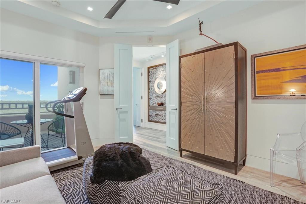 BAREFOOT BEACH CLUB - Residential Lease