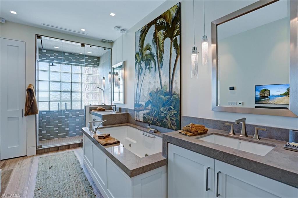 BAREFOOT BEACH CLUB - Residential Lease