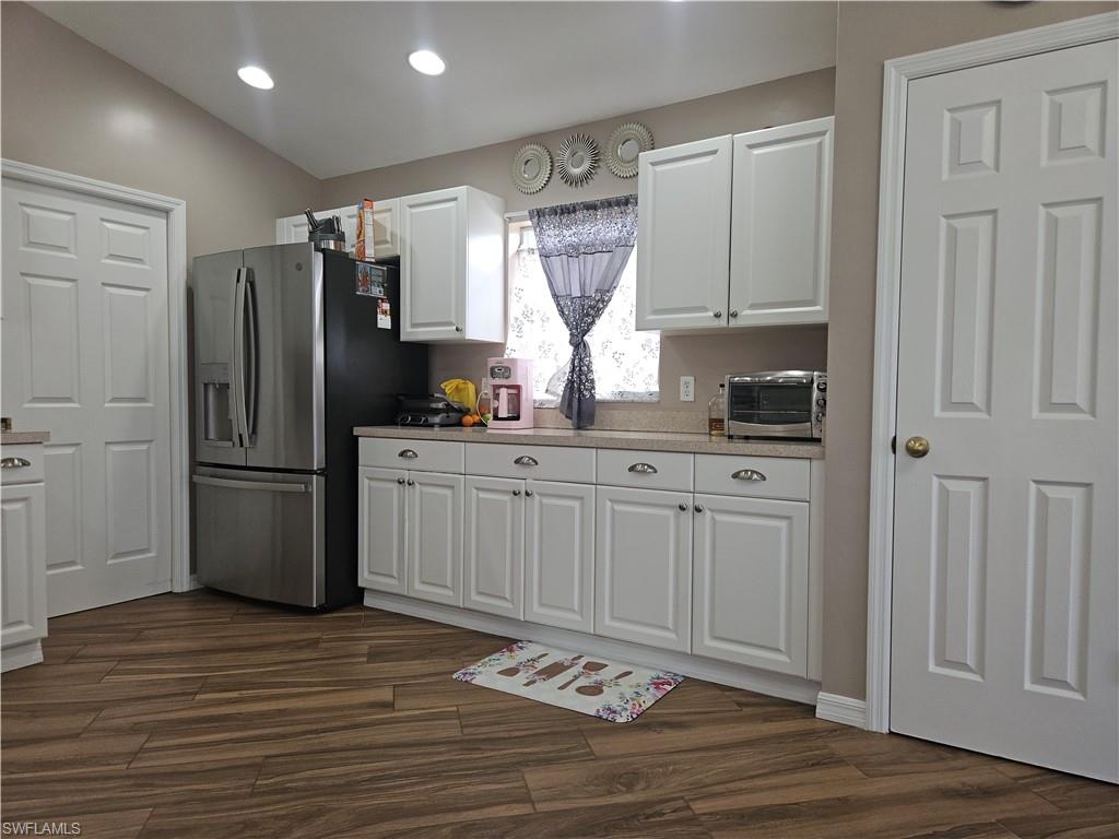 TOWN LAKES - Residential