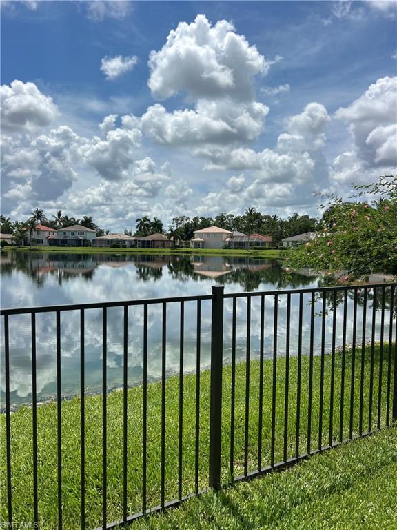 REFLECTION LAKES - Residential Lease