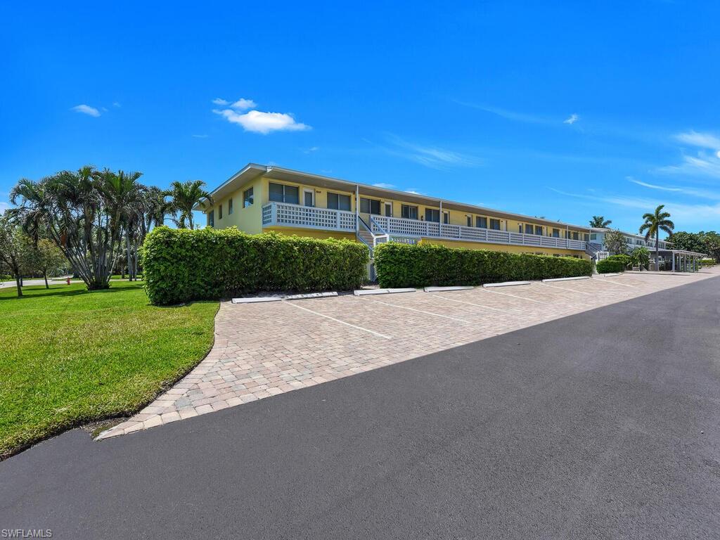 BONAIRE CLUB - Residential Lease
