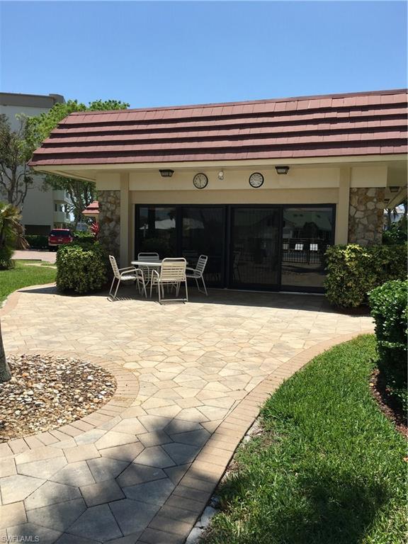 BREEZY POINT - Residential