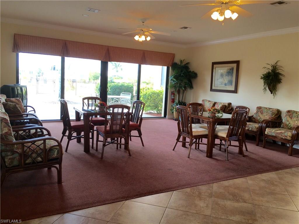 BREEZY POINT - Residential
