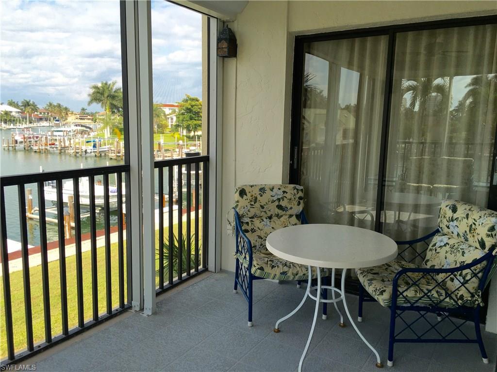 BREEZY POINT - Residential