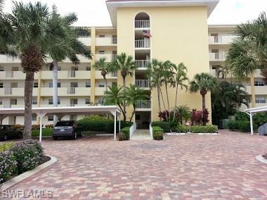 Great opportunity to own a top floor condo in one of the most sought after buildings in High Point Country Club. This condo can be lived in as it is or enhance the value by renovating to your tastes. Breathtaking views of the golf course, ponds with fountains and amazing sunset views. Located one mile to the beach, surrounded by world class shopping and restaurants. High Point Country Club has a 9 hole, par three golf course, 6 swimming pools, club house with a restaurant for entertainment, pro shop, daily tennis and golf, bocce court, pickle ball, lots of different social activities. You will have fun here.
