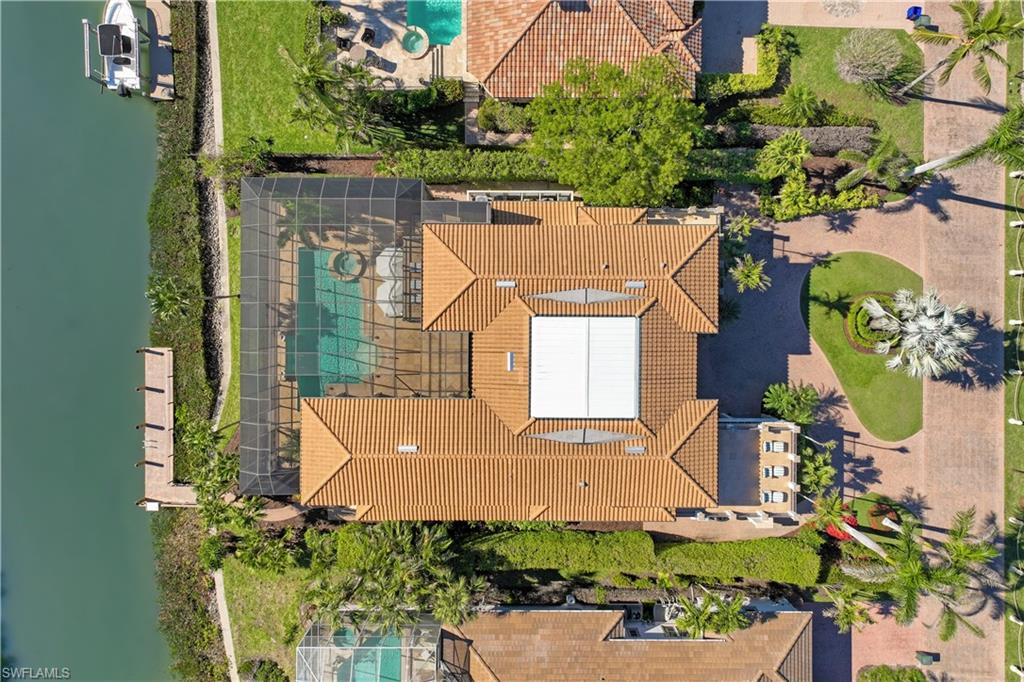 SOUTHPOINTE YACHT CLUB - Residential