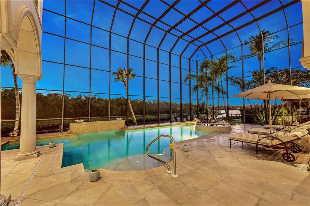 SOUTHPOINTE YACHT CLUB - Residential