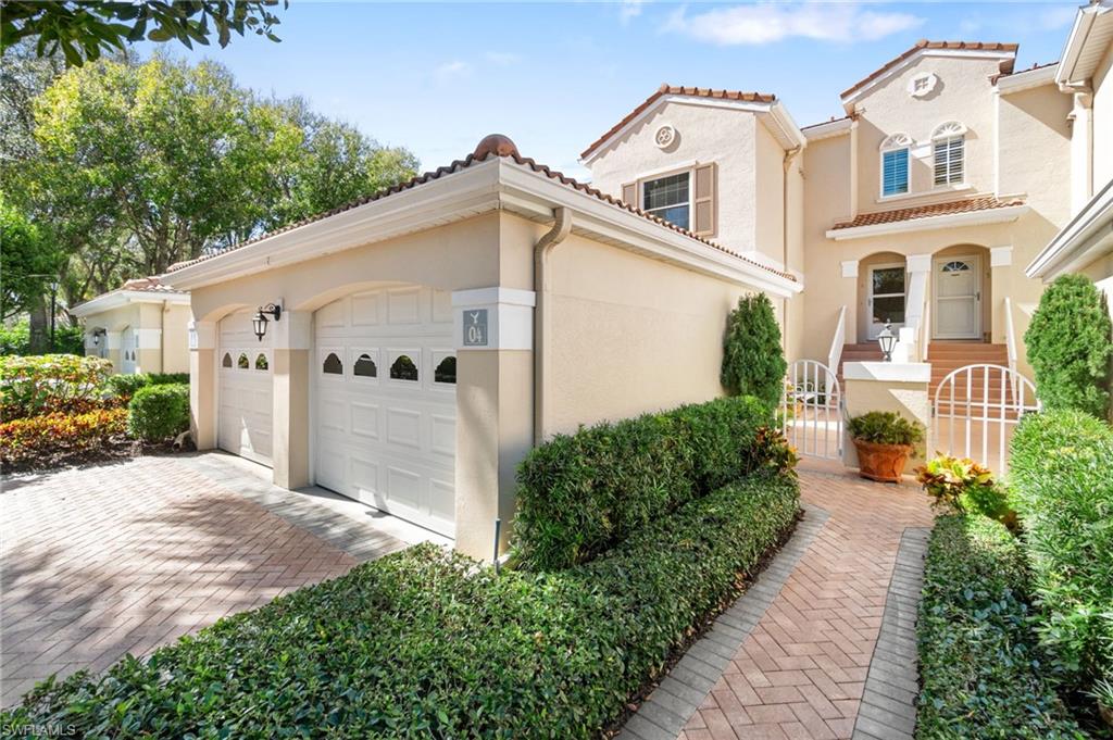 Located in Avalon at Pelican Bay, this lovely 2-bedroom, 2-bathroom condo offers luxury living in a prime location. Step into a spacious floor plan, vaulted ceilings and bright inviting decor.  Updated kitchen with warm cabinetry, newer appliances, and quartz countertops creates an inviting space to prepare meals and entertain. 
Additional features are the one-car garage, lovely courtyard, large laundry room and spacious glassed-in lanai with a lovely view with western exposure to enjoy the evening sun.  Two pools, along with a rejuvenating spa and a convenient outdoor kitchen/grill area ideal for social gatherings.  With access to Pelican Bay's private beachfront restaurants, tennis courts, fitness center, kayaking, biking trails and recreational activities, this lovely condo represents a unique opportunity to own a remarkable piece of luxury living in one of Florida's most desirable communities.  Nearby attractions like the Artis Naples Performing Arts Center, Waterside Shops, and Mercato make this one of the premiere locations in Naples.