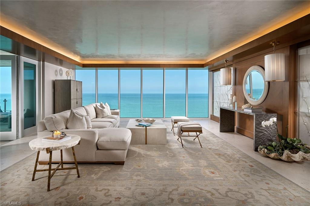 SEAPOINT AT NAPLES CAY - Residential