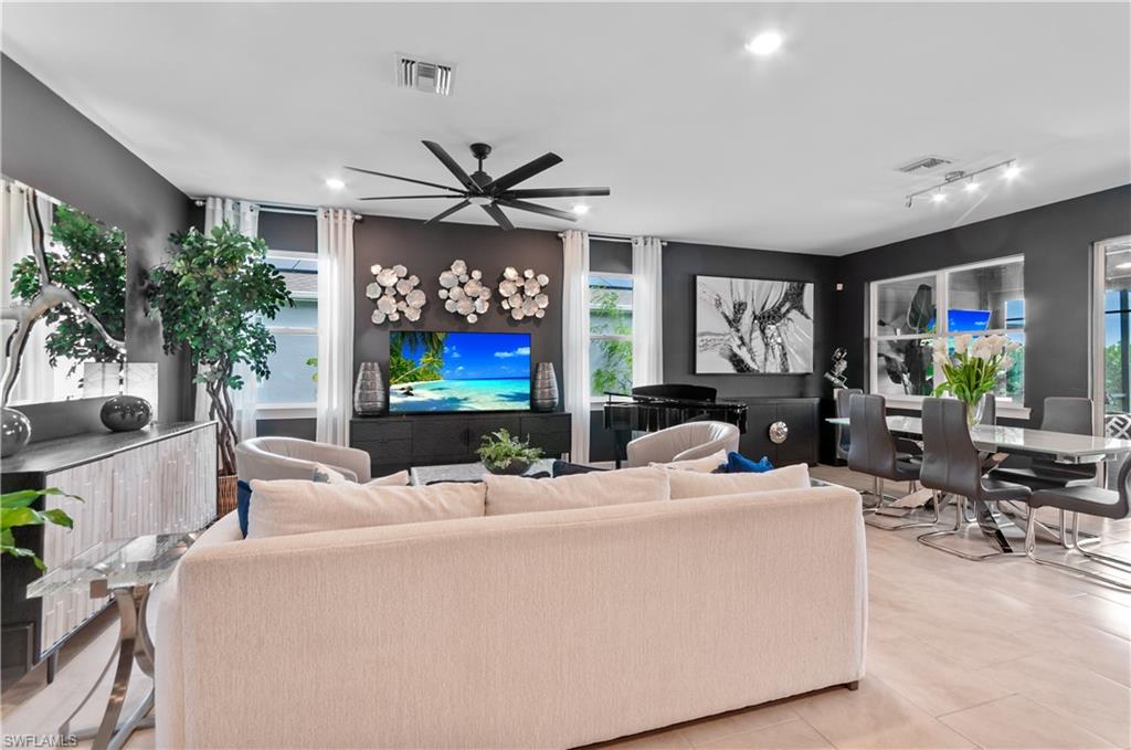 STONEWATER - Residential