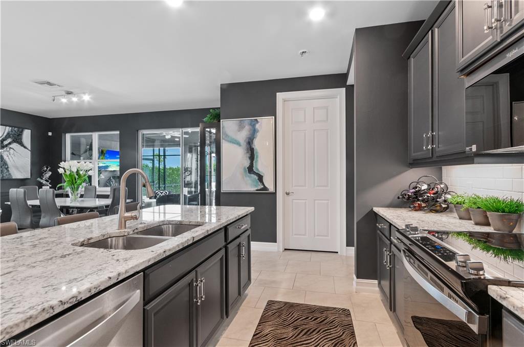 STONEWATER - Residential