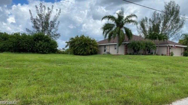 CAPE CORAL - Land