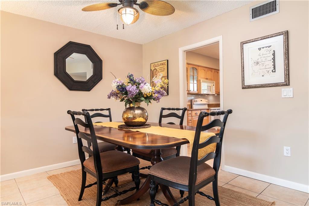 VALLEY STREAM TOWNHOUSE - Residential