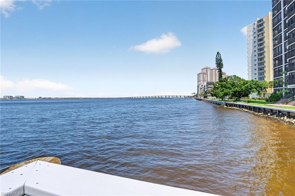 POINTE ROYALE - Residential Lease