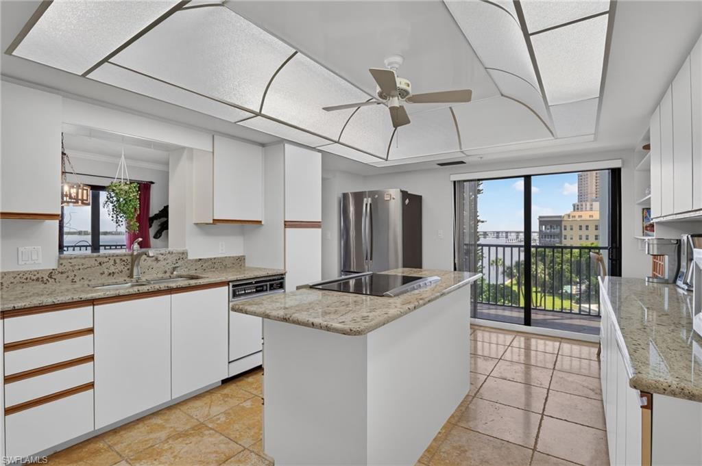 POINTE ROYALE - Residential Lease