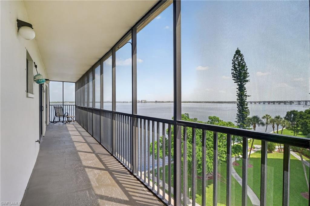 POINTE ROYALE - Residential Lease