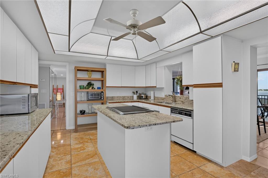 POINTE ROYALE - Residential Lease