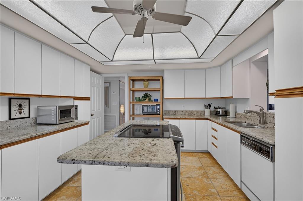 POINTE ROYALE - Residential Lease
