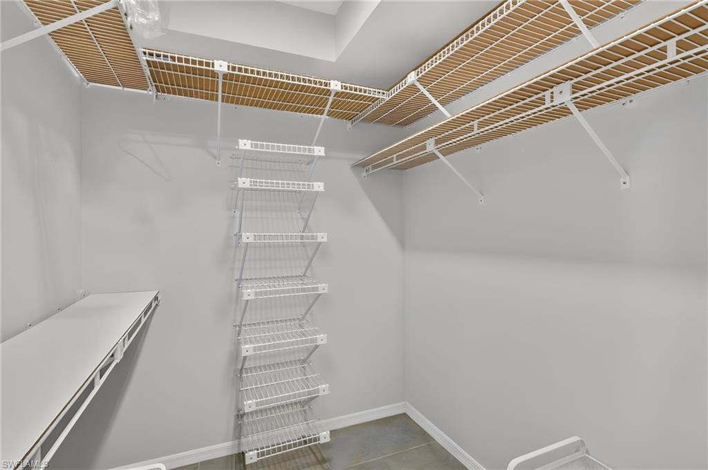 POINTE ROYALE - Residential Lease