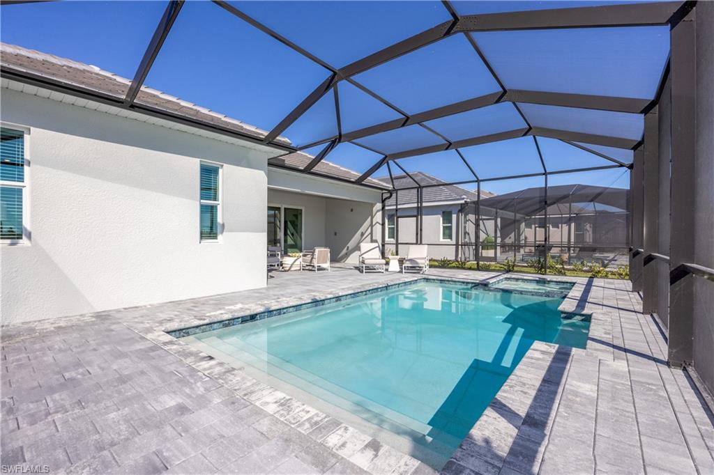 SANDY KEY - Residential