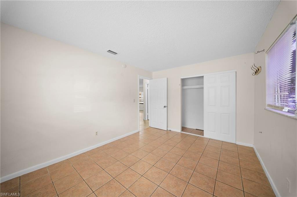 PINE MANOR - Residential Lease