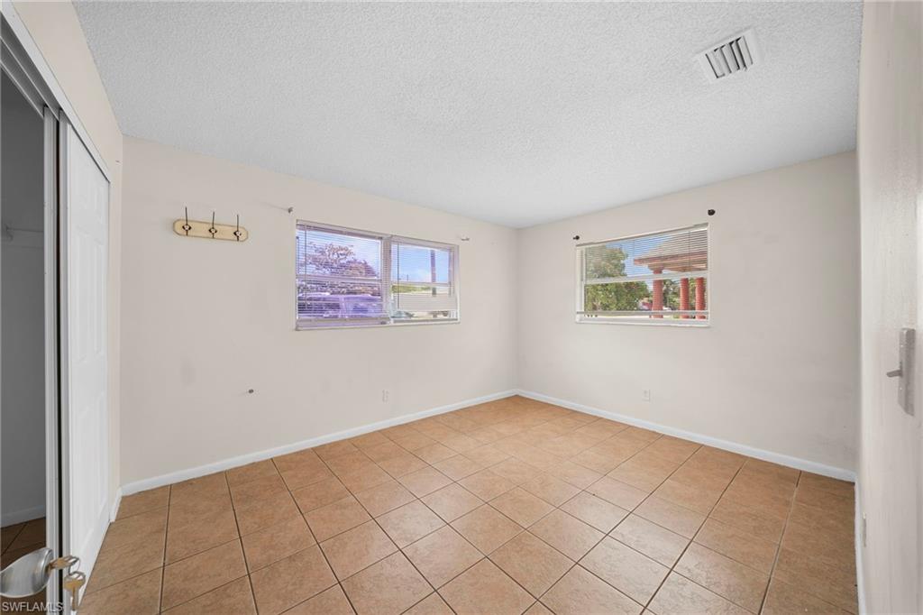 PINE MANOR - Residential Lease