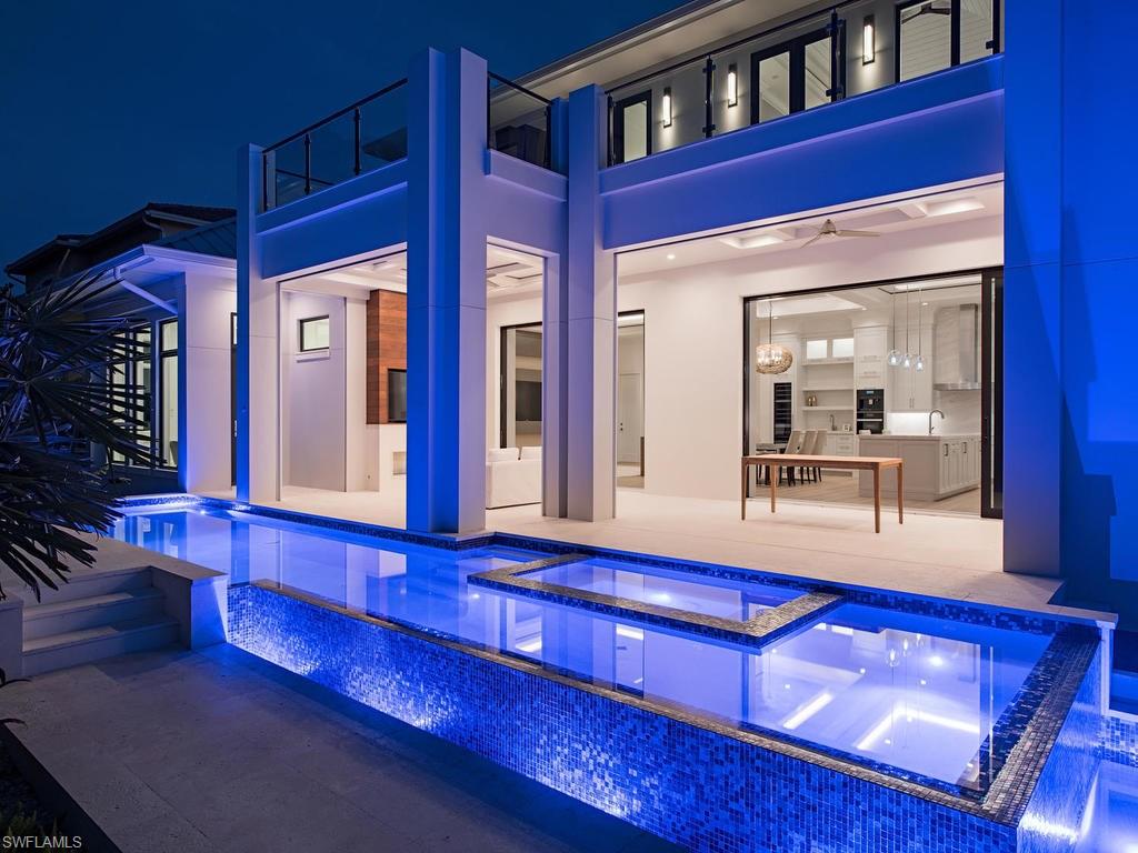 AQUALANE SHORES - Residential