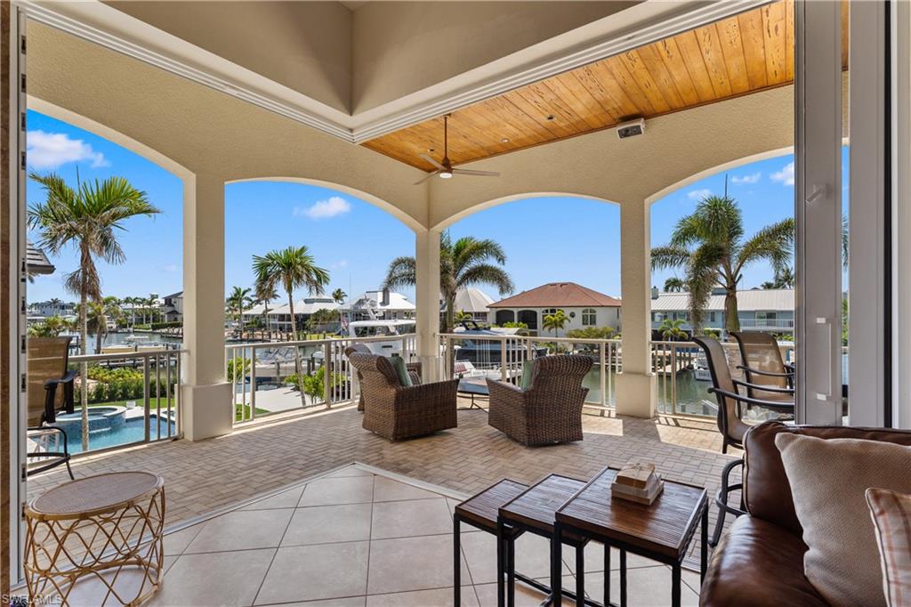 SIESTA ISLES - Residential