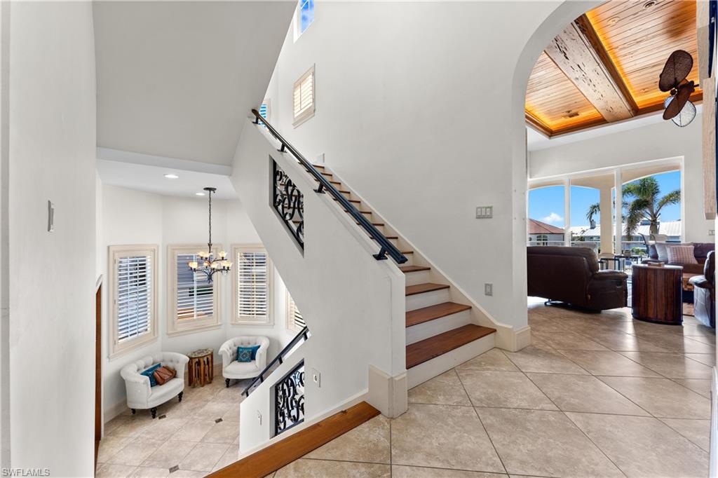 SIESTA ISLES - Residential