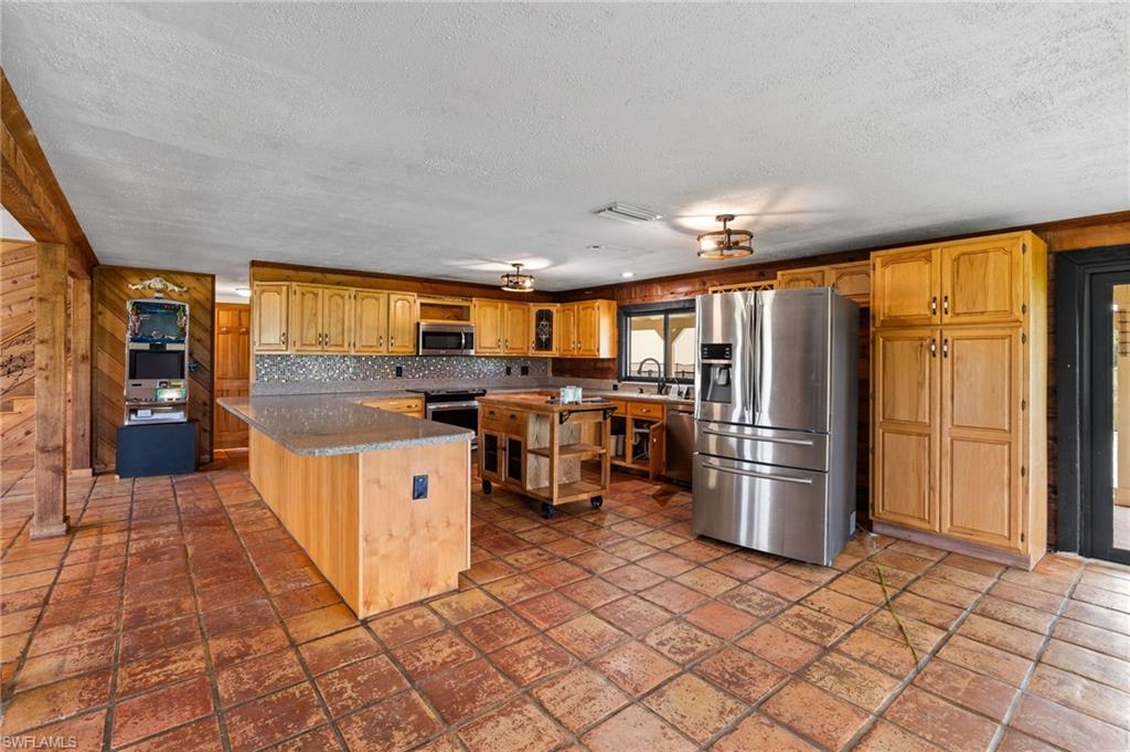 NORTH FORT MYERS - Residential