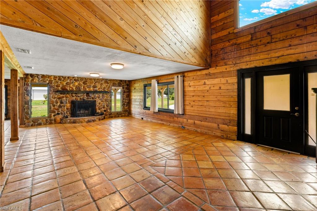 NORTH FORT MYERS - Residential