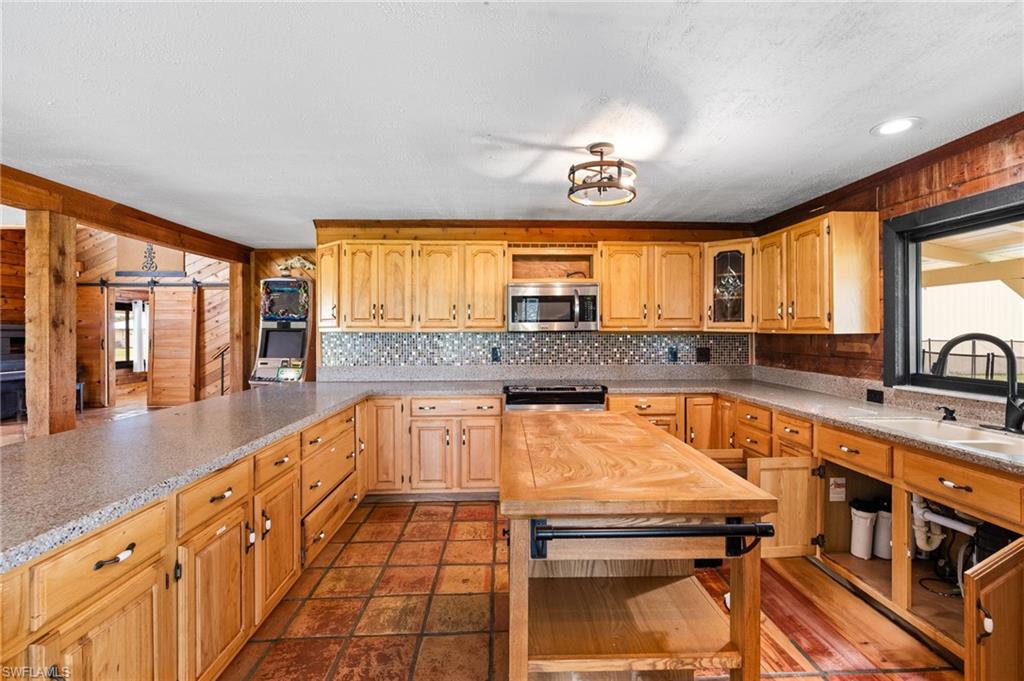 NORTH FORT MYERS - Residential