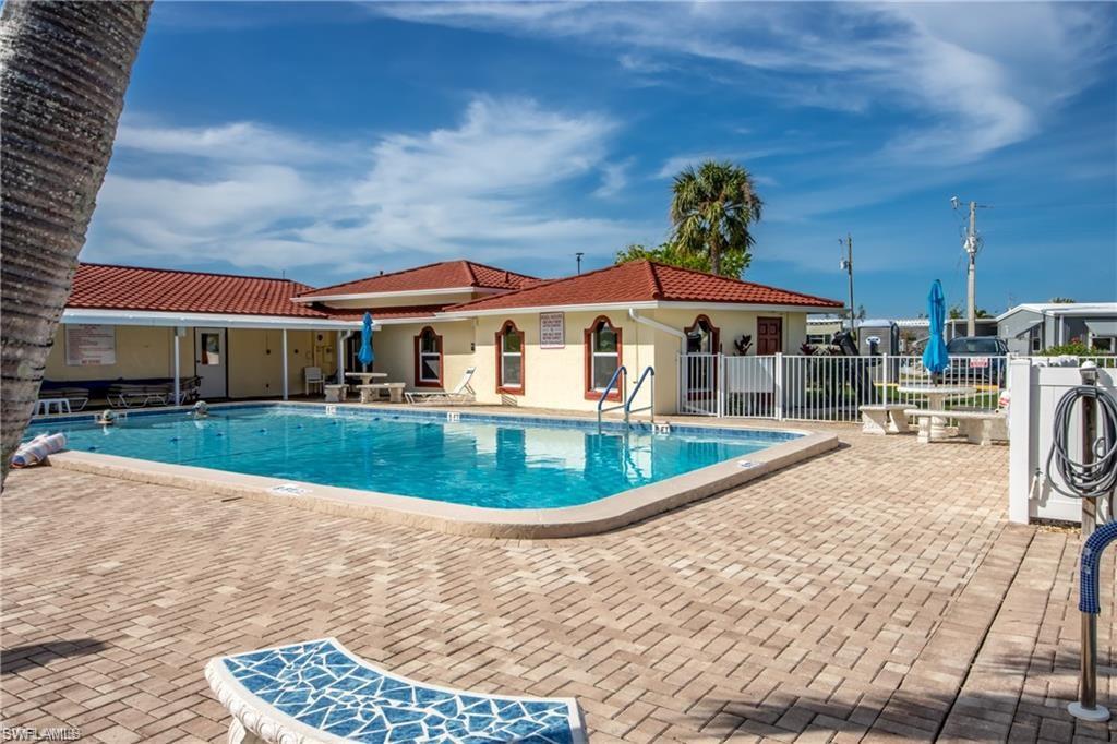 PINE ISLAND COVE - Land