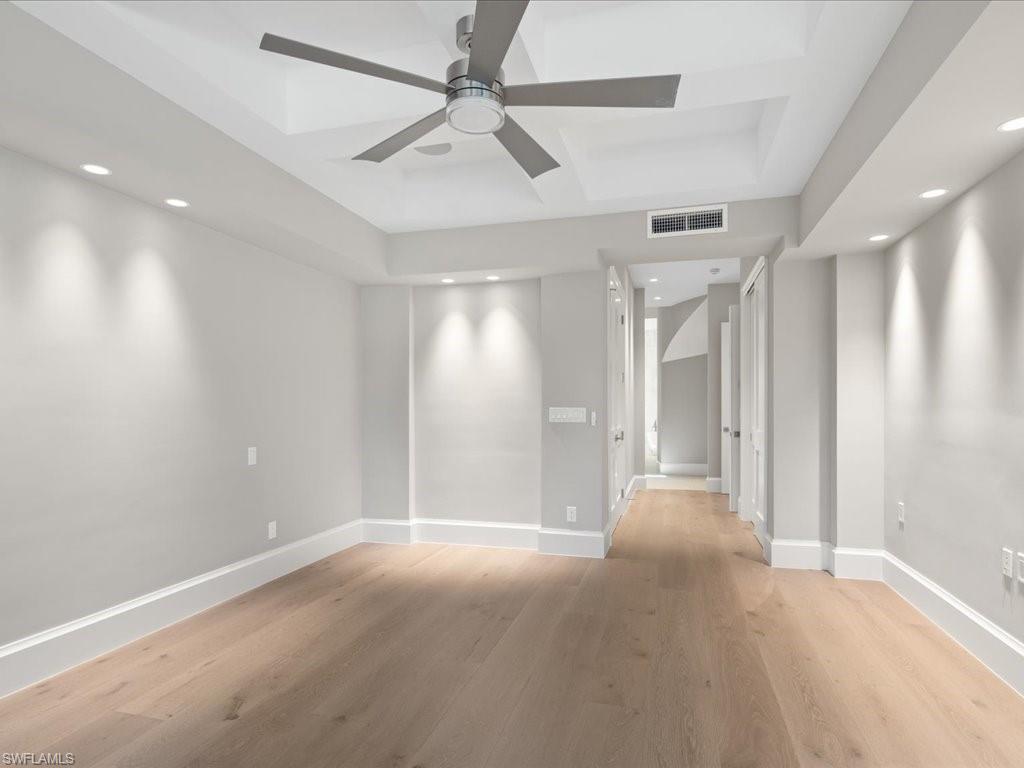 VIZCAYA AT BAY COLONY - Residential