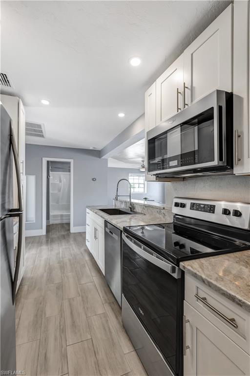BEACH ESTATES - Residential
