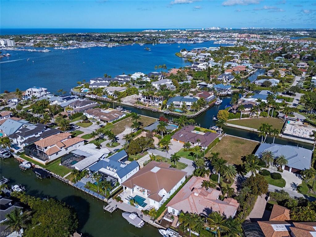 ROYAL HARBOR - Residential