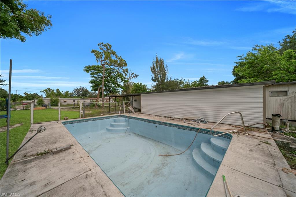SUNCOAST ESTATES UNREC - Residential