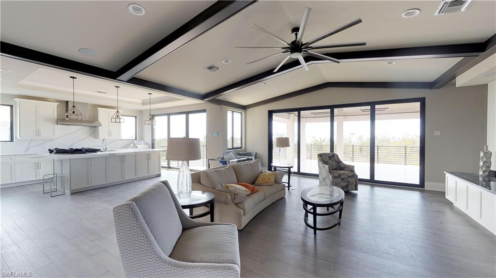 HIDEAWAY BEACH - Residential