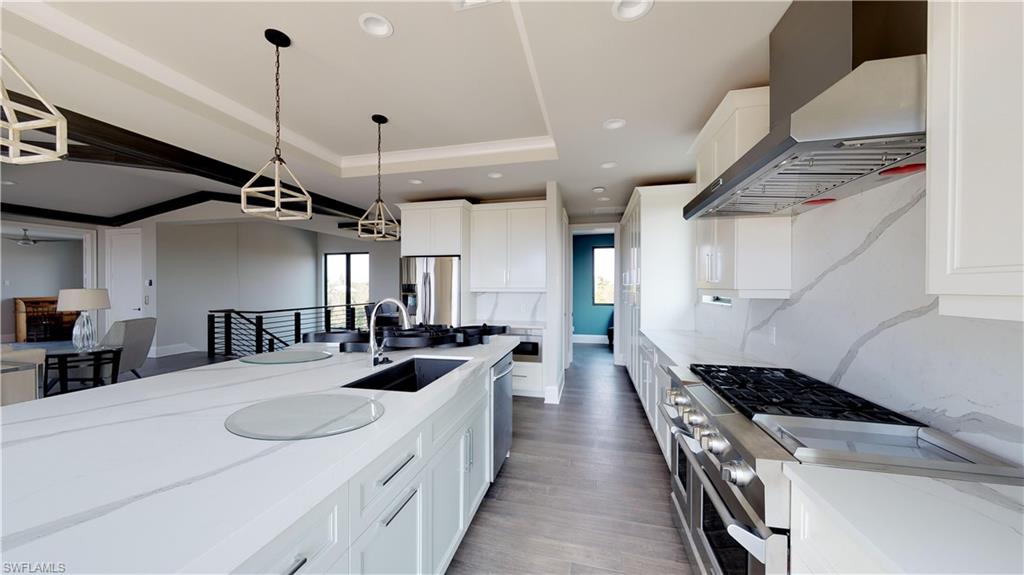 HIDEAWAY BEACH - Residential