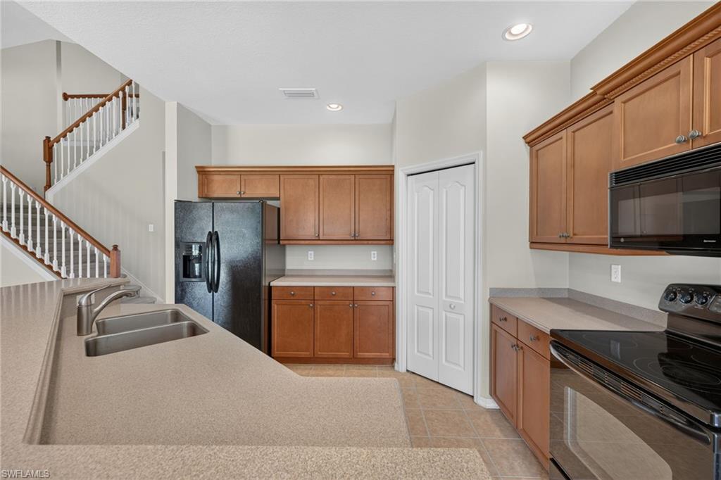 STONEYBROOK - Residential